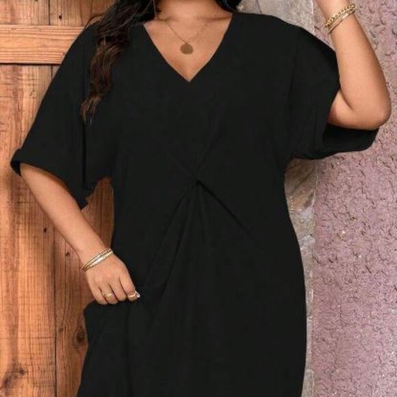 NWT SHEIN VCAY Plus Black Women's Midi Twist Short Sleeve V-Neck Dress 4XL Sz - Picture 4 of 5